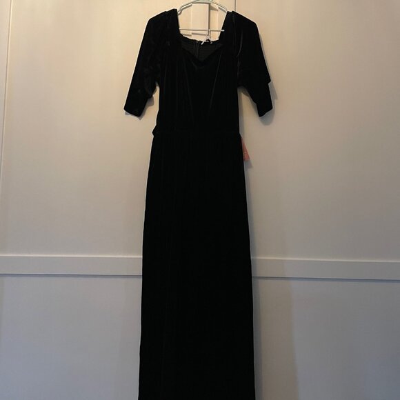 NWT! Ivy City Livi Jumpsuit in Black Velvet Size Large PERFECT FOR THE HOLIDAYS - Picture 2 of 8